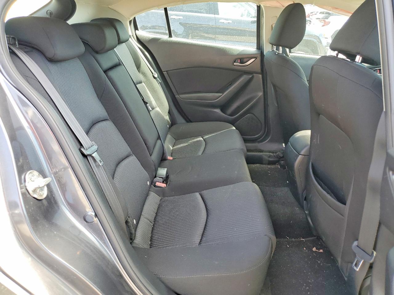 2016 Mazda 3 Sport