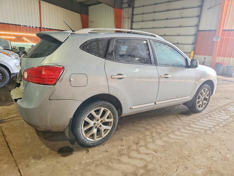 2011 Nissan Rogue s