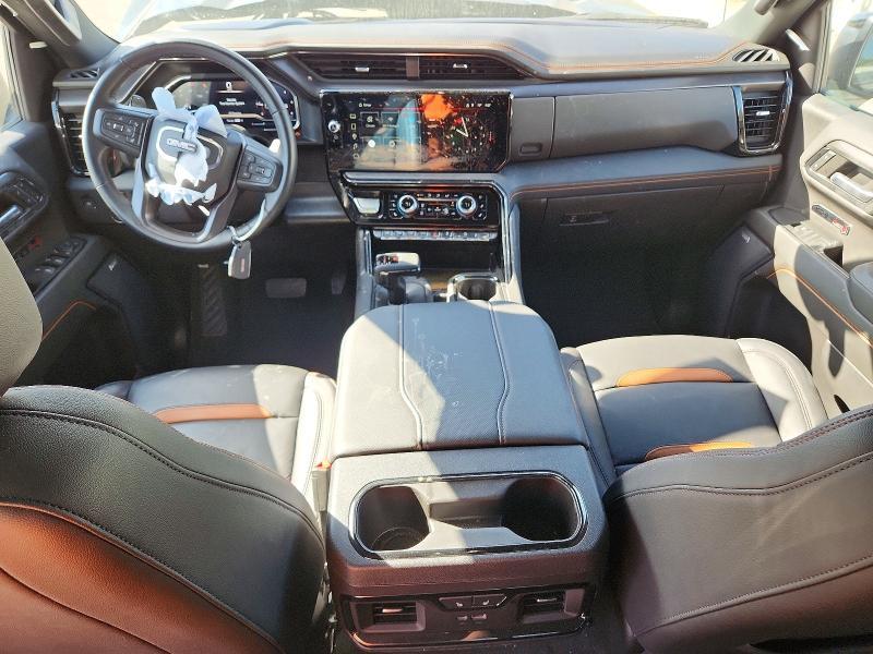2024 GMC Sierra K1500 AT4