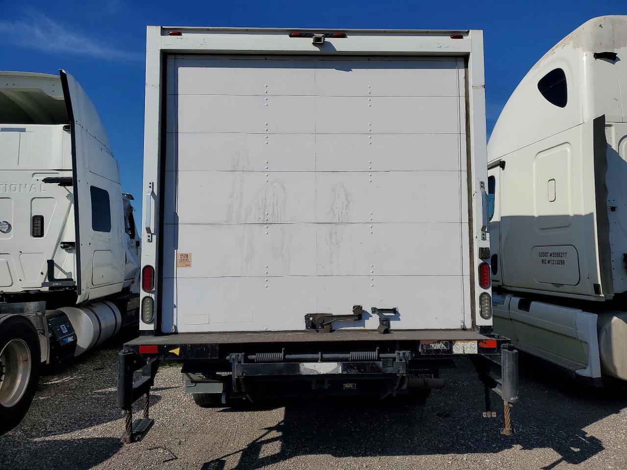 2019 Ford E350 BOX Truck