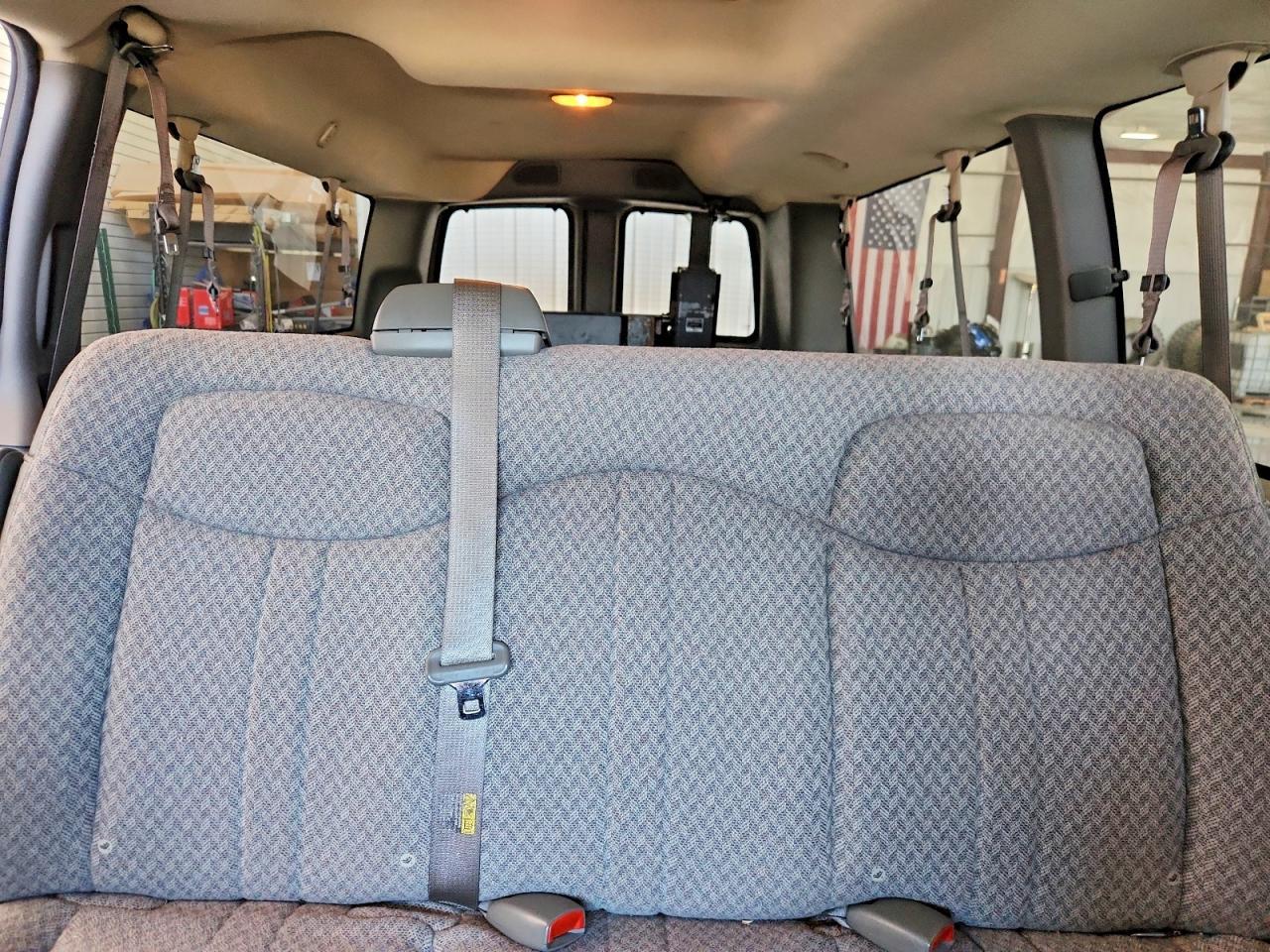 2004 Chev Express G3500