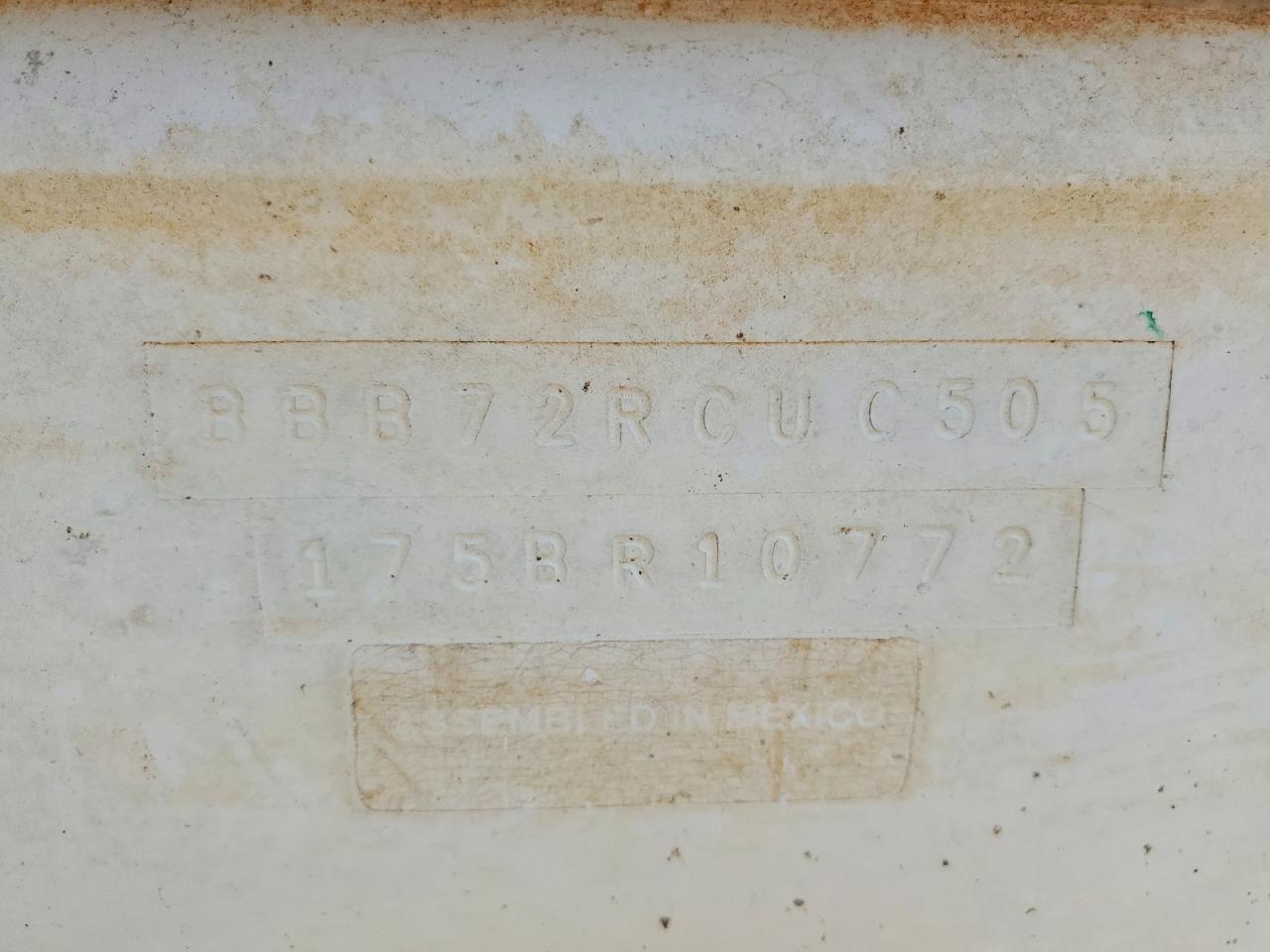 2005 Bayliner Capri-Boat