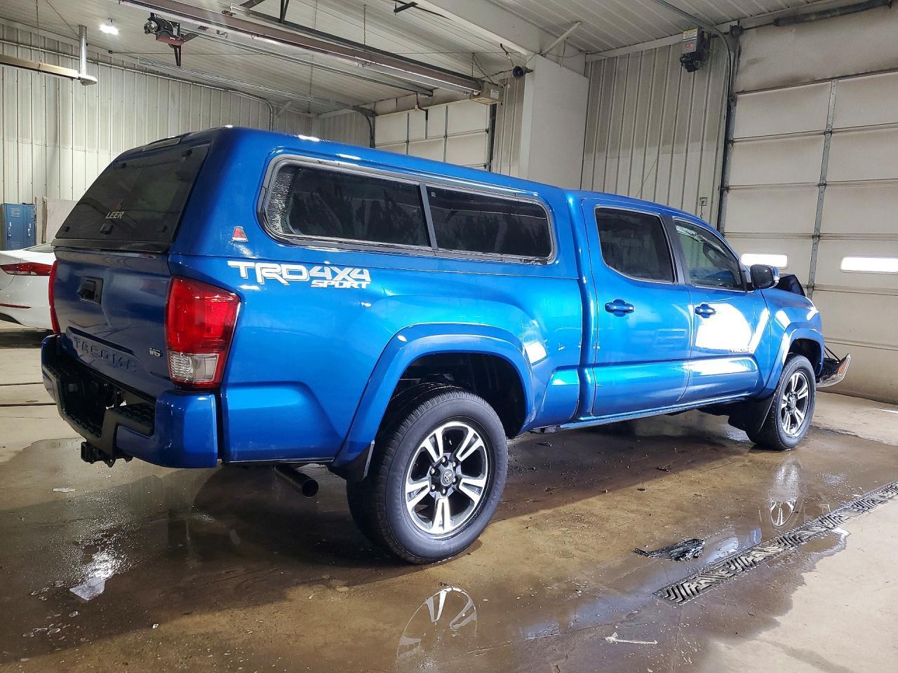 2016 Toyota Tacoma TRD Sport