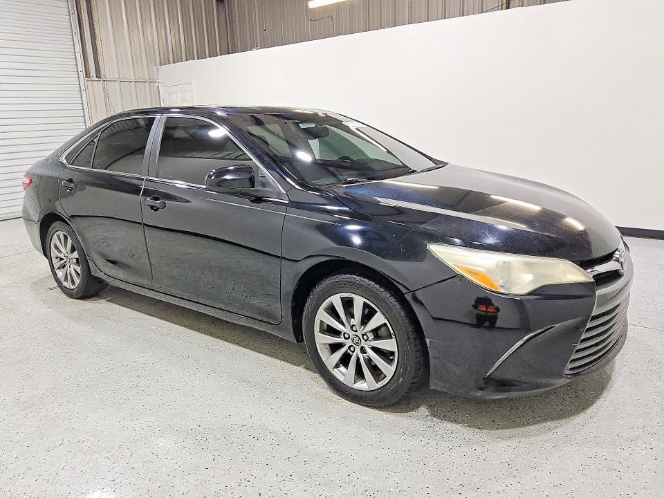 2016 Toyota Camry xle