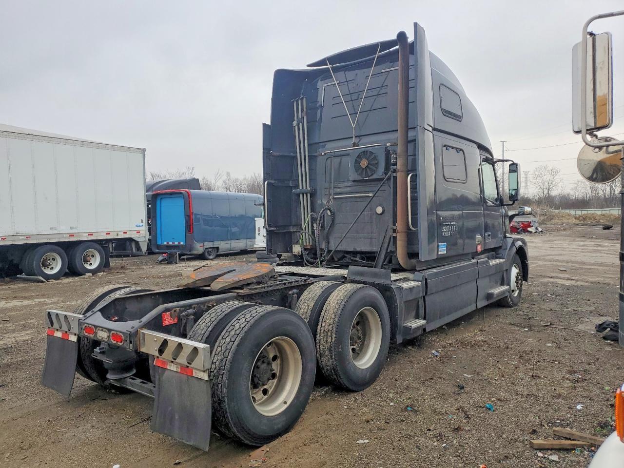 2016 Volvo VNL Semi Truck
