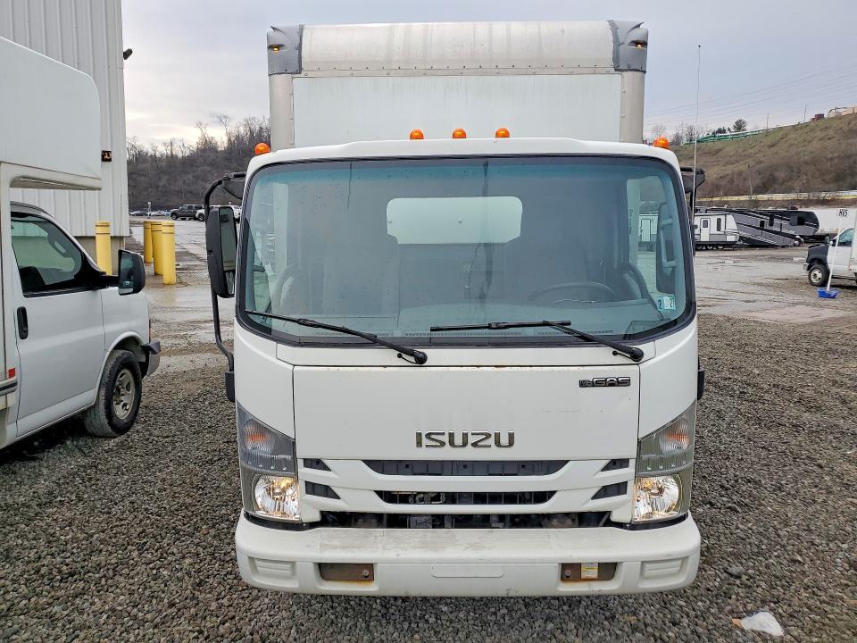 2018 Isuzu NPR HD BOX Truck