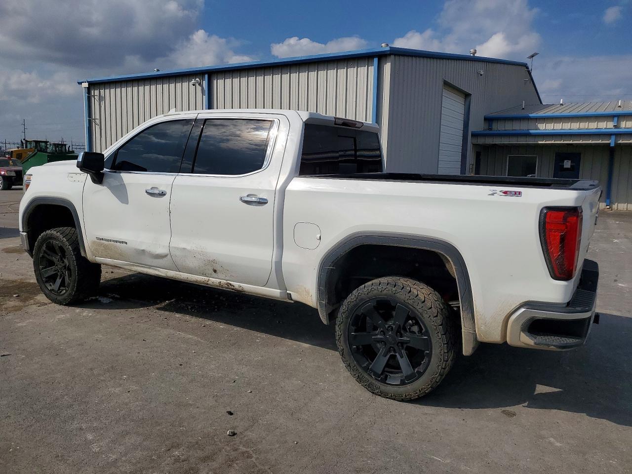 2020 GMC Sierra K1500 SLT