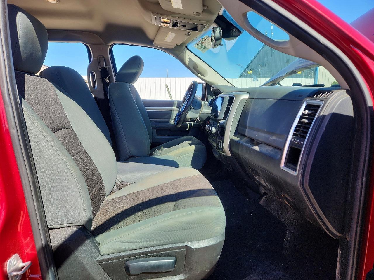 2014 Dodge RAM 1500 SLT