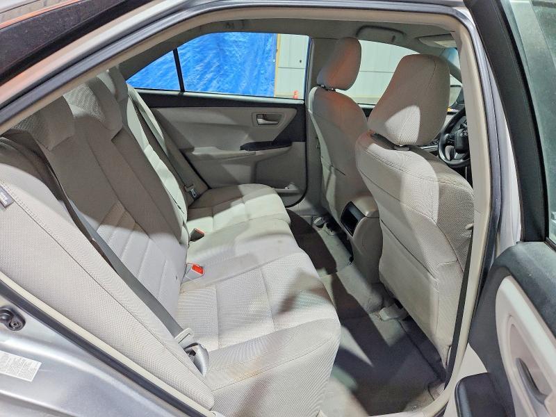 2015 Toyota Camry le