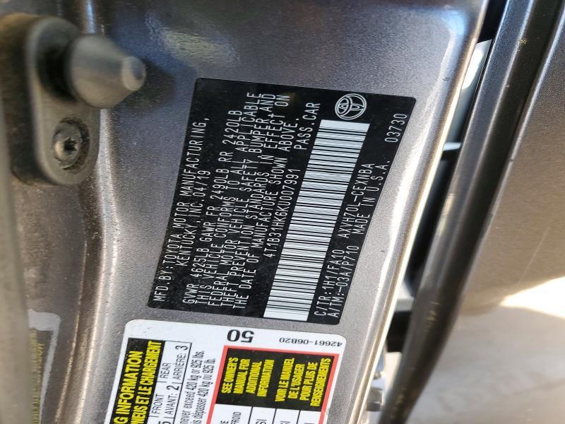 2019 Toyota Camry Hybrid le