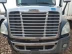 2013 Freigliner 2013 Freightliner Cascadia Semi Truck