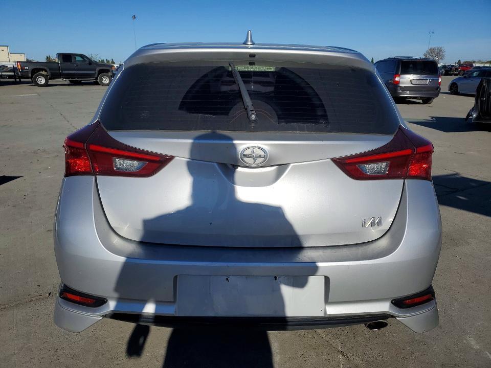 2016 Scion Im Base