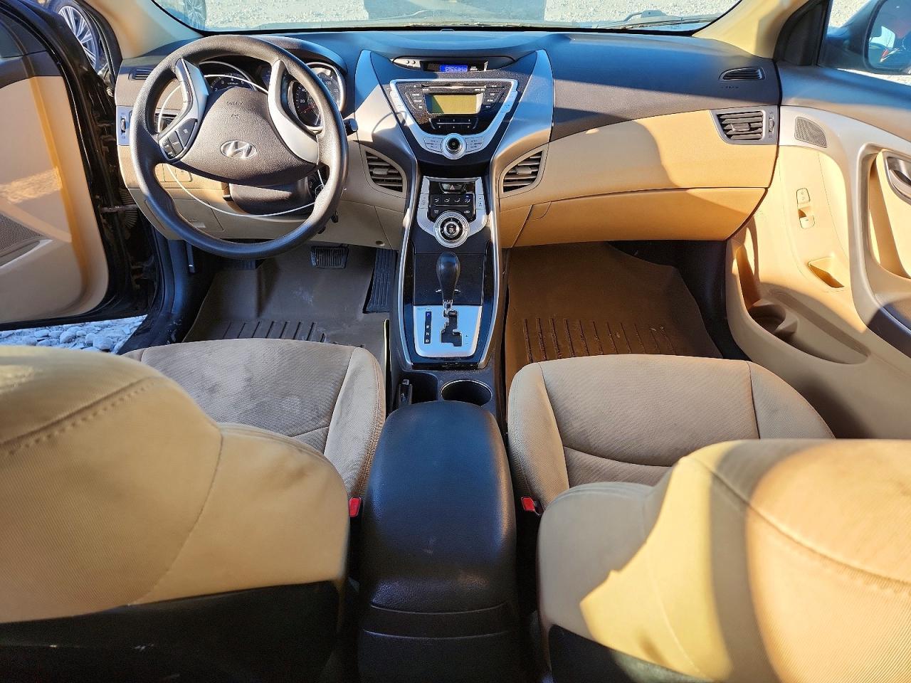 2012 Hyundai Elantra gls