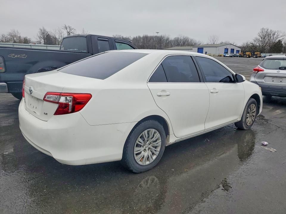 2012 Toyota Camry le
