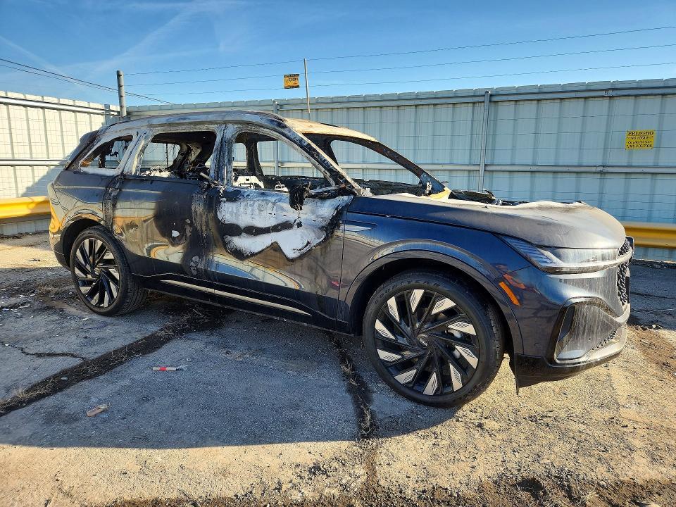 2024 Lincoln Nautilus Reserve