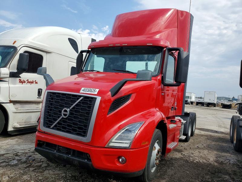 2020 Volvo VNR