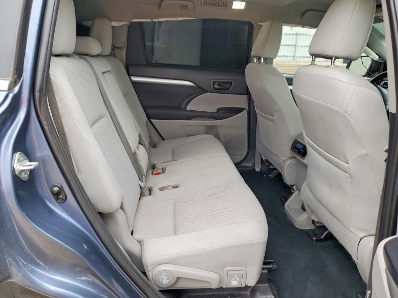 2019 Toyota Highlander le