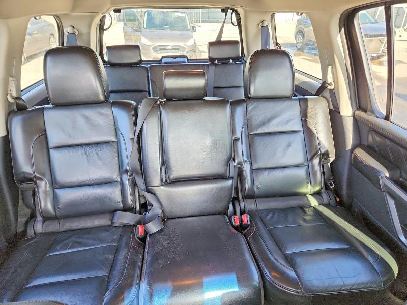 2015 Nissan Armada sv