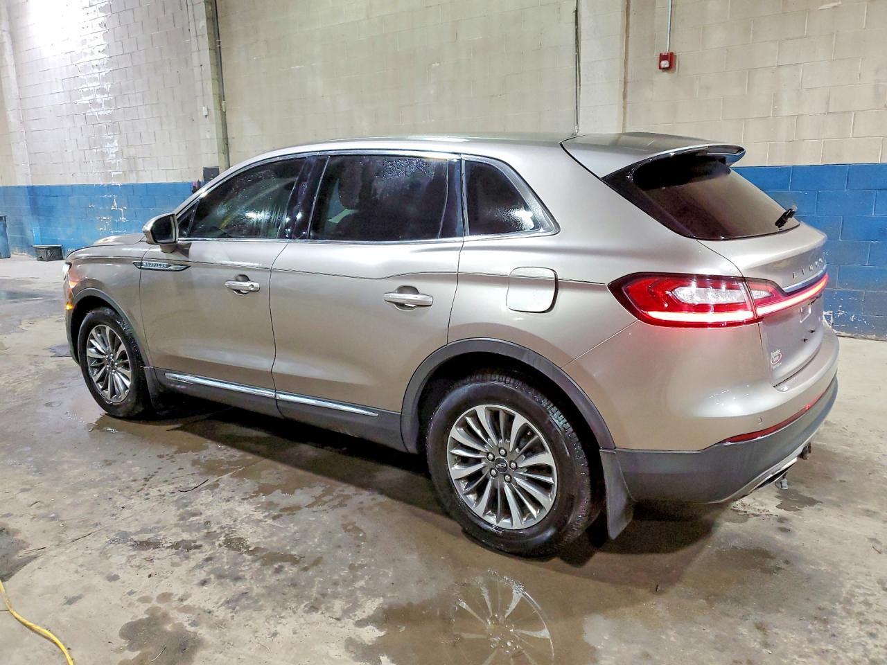 2019 Lincoln Nautilus Select