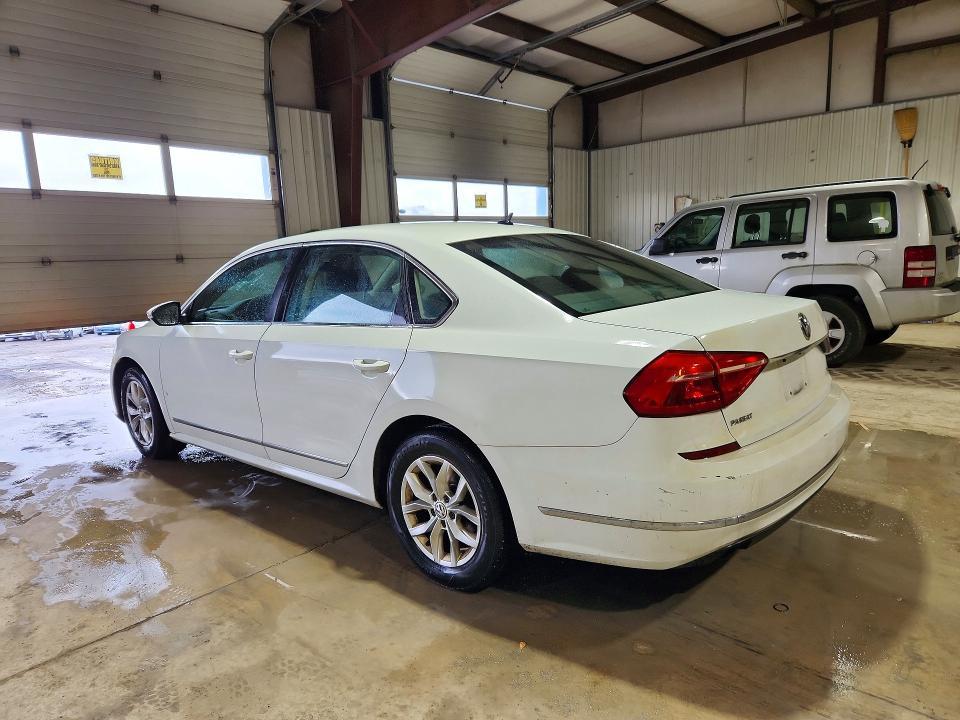 2016 Volkswagen Passat s