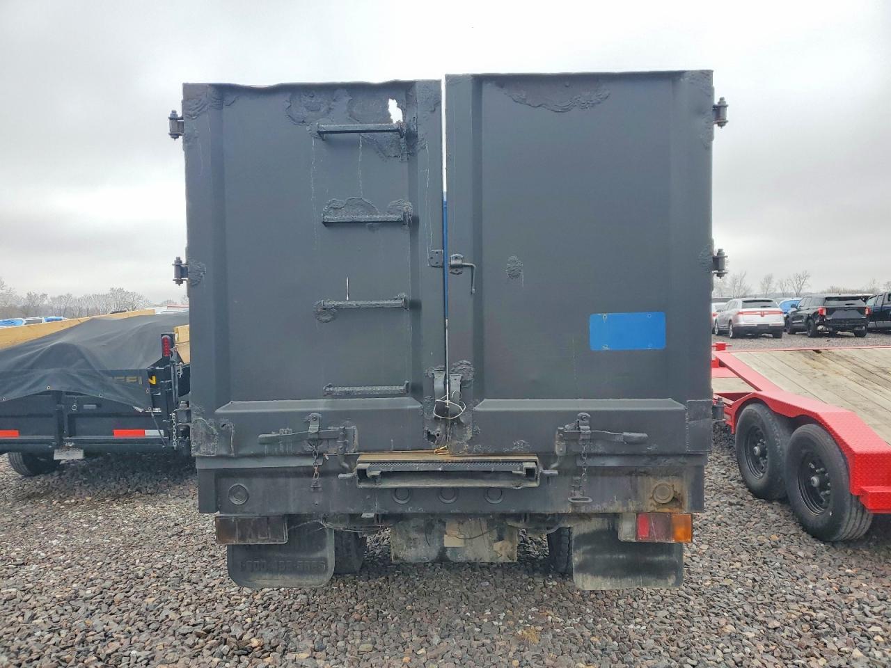 2007 Isuzu NPR Dump Truck