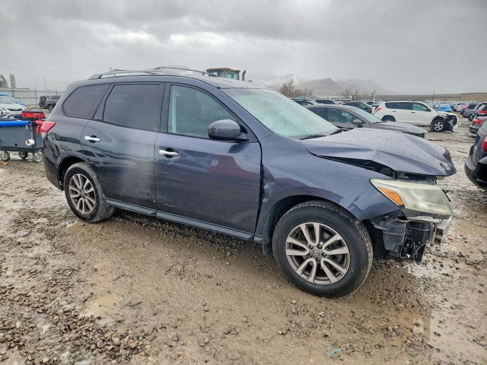 2014 Nissan Pathfinder sv