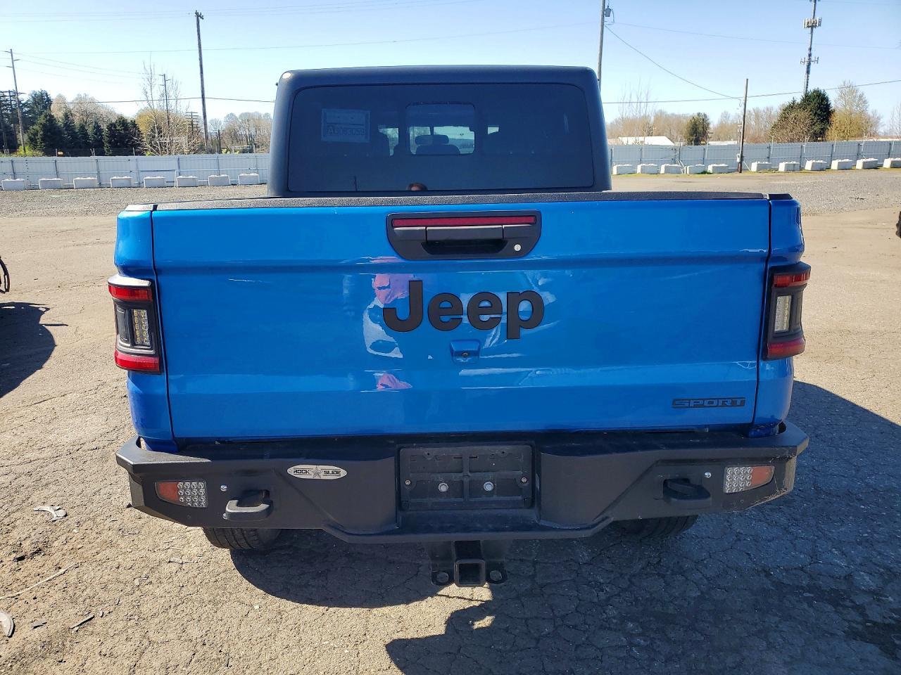 2020 Jeep Gladiator Sport