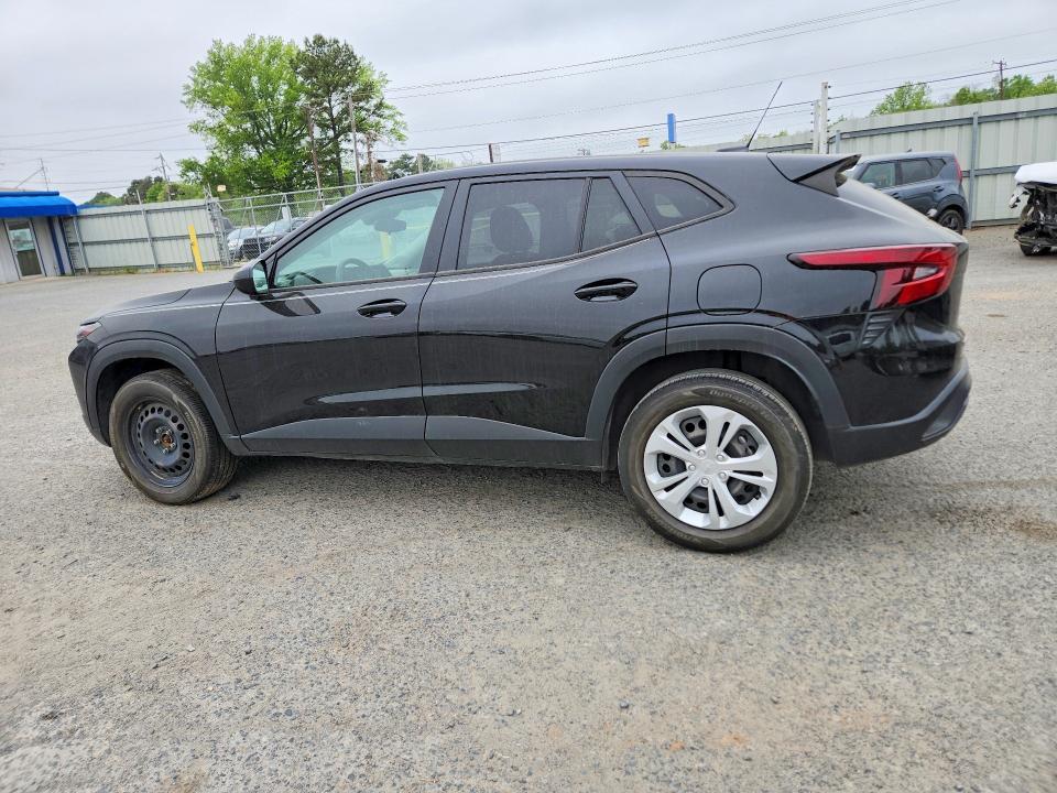 2025 Chevrolet Trax ls