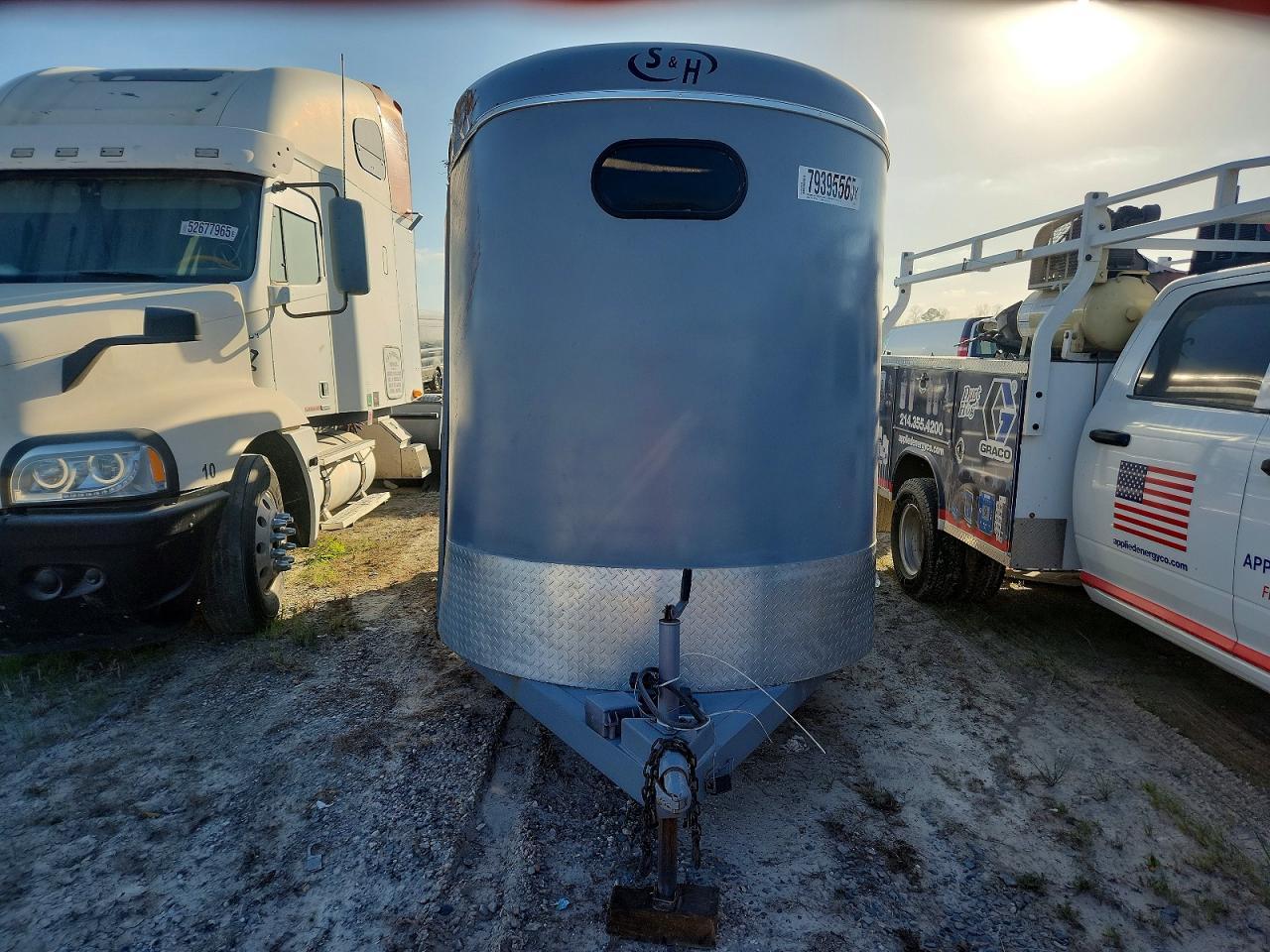 2008 Unknown 2008 S&H Livestock Trailer