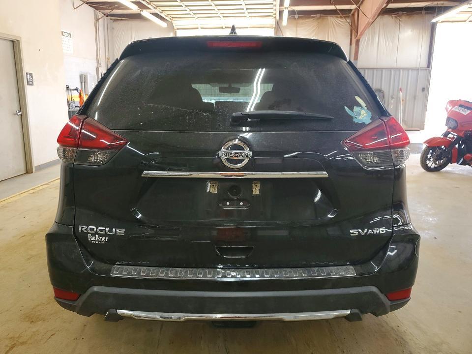 2018 Nissan Rogue sv