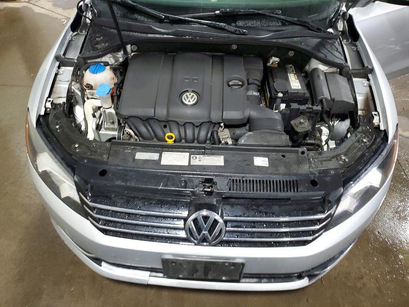 2013 Volkswagen Passat s