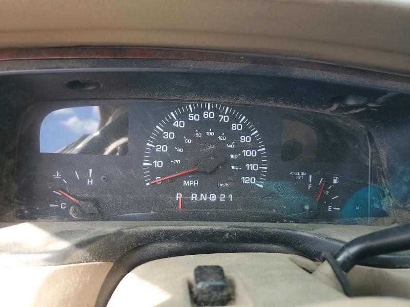 2000 Lincoln Town car Executive