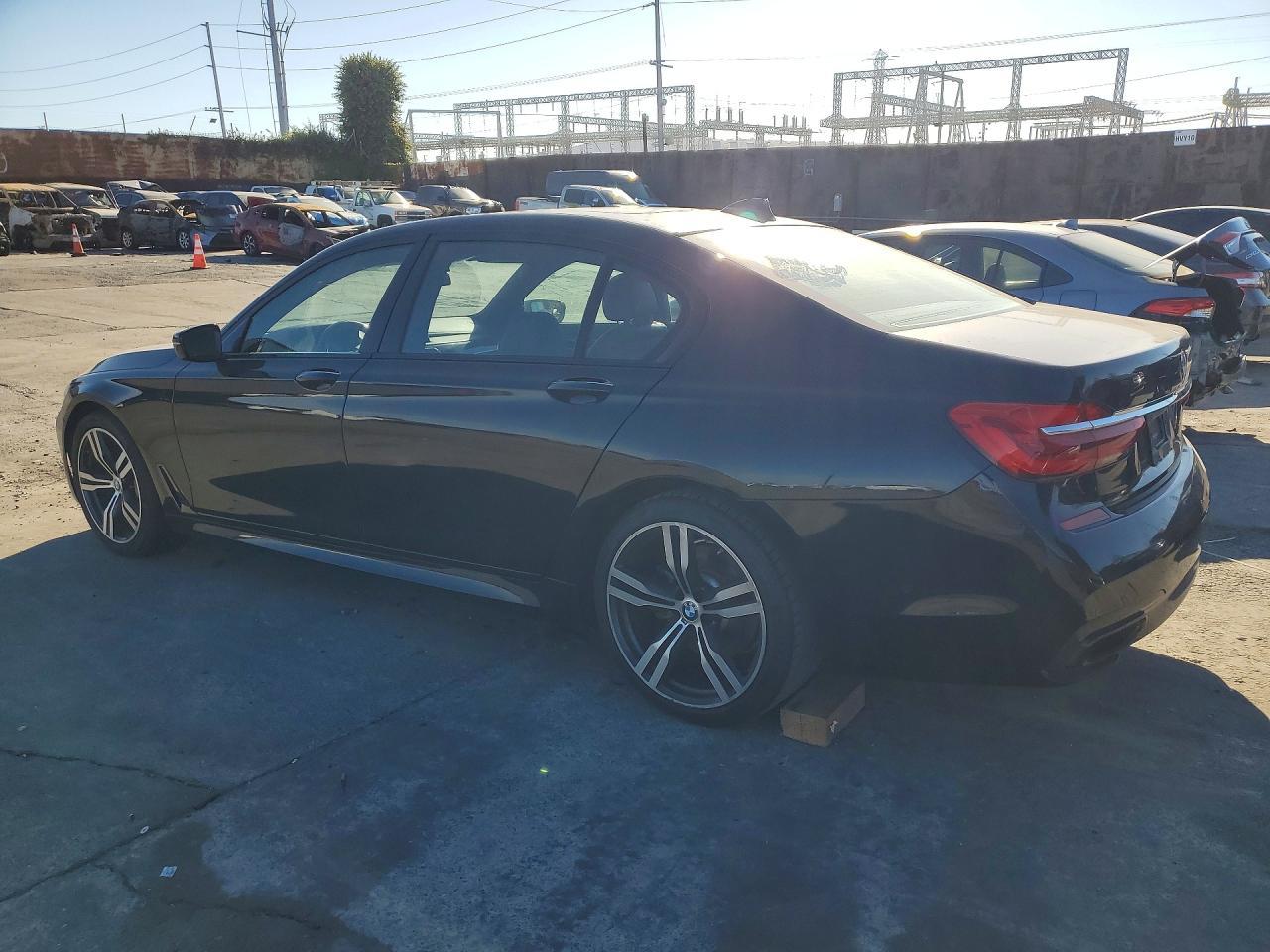 2019 BMW 740 i