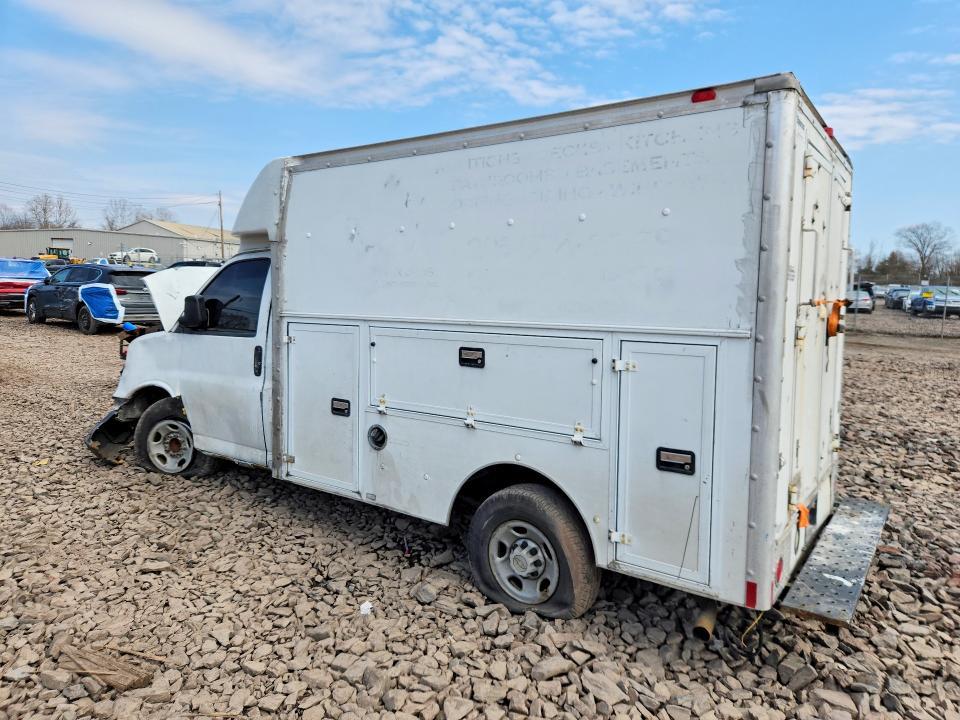 2005 Chev Express G3500