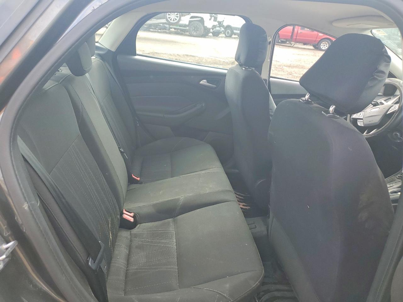2016 Ford Focus se