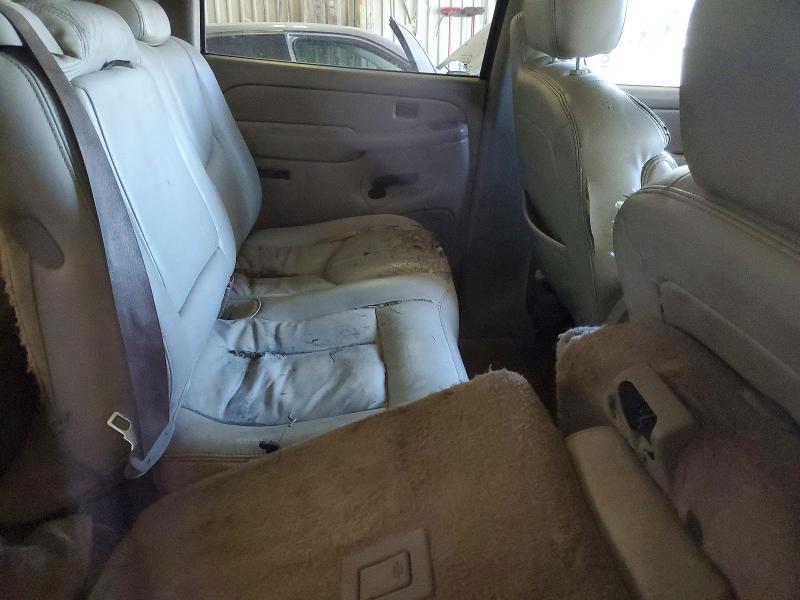 2005 Chevrolet Suburban C1500