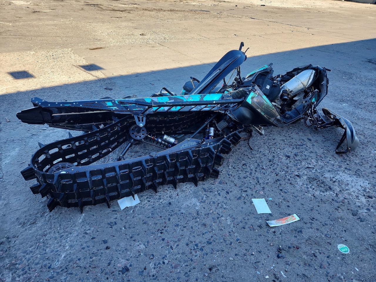 2025 Polaris Matryx RMK PKG