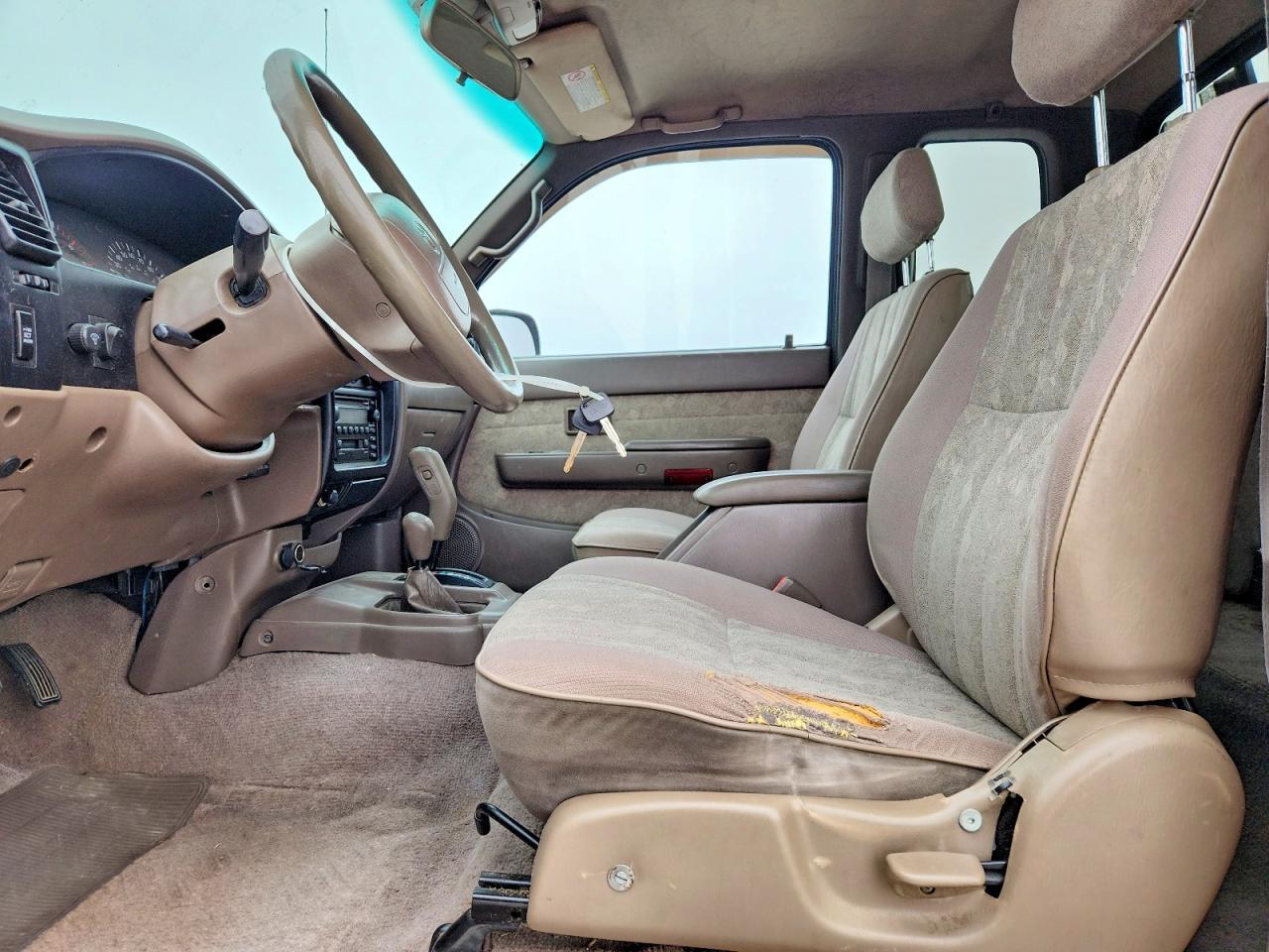 2000 Toyota Tacoma Base