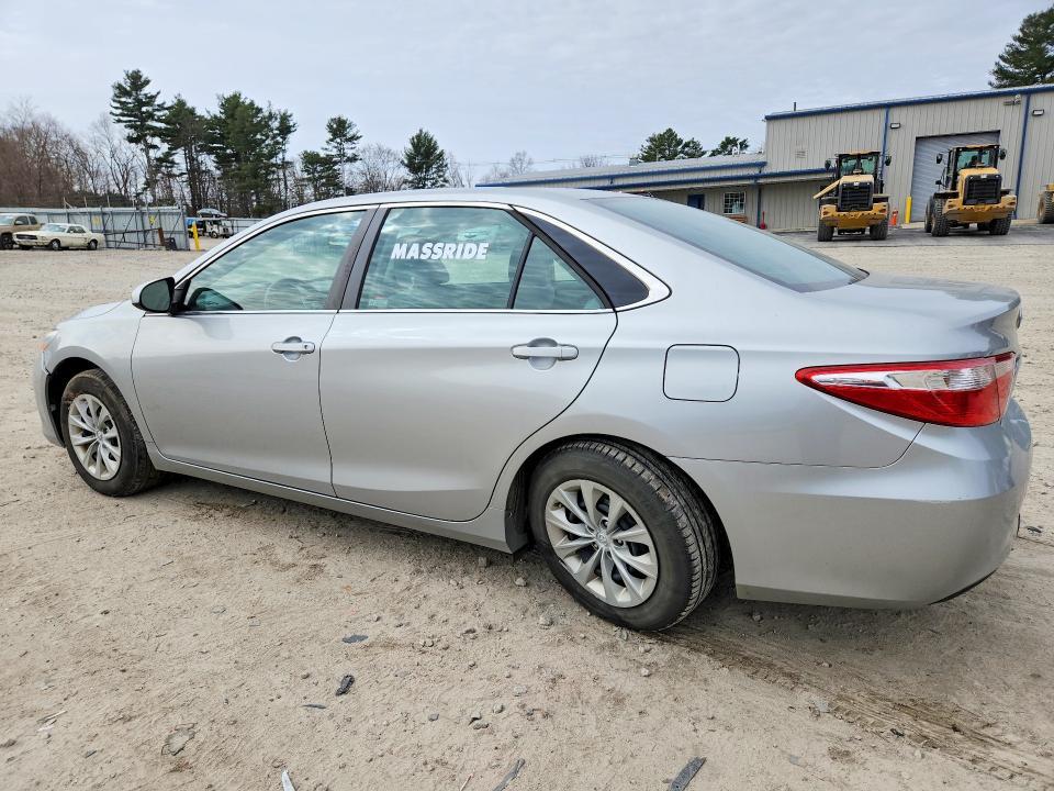 2015 Toyota Camry le