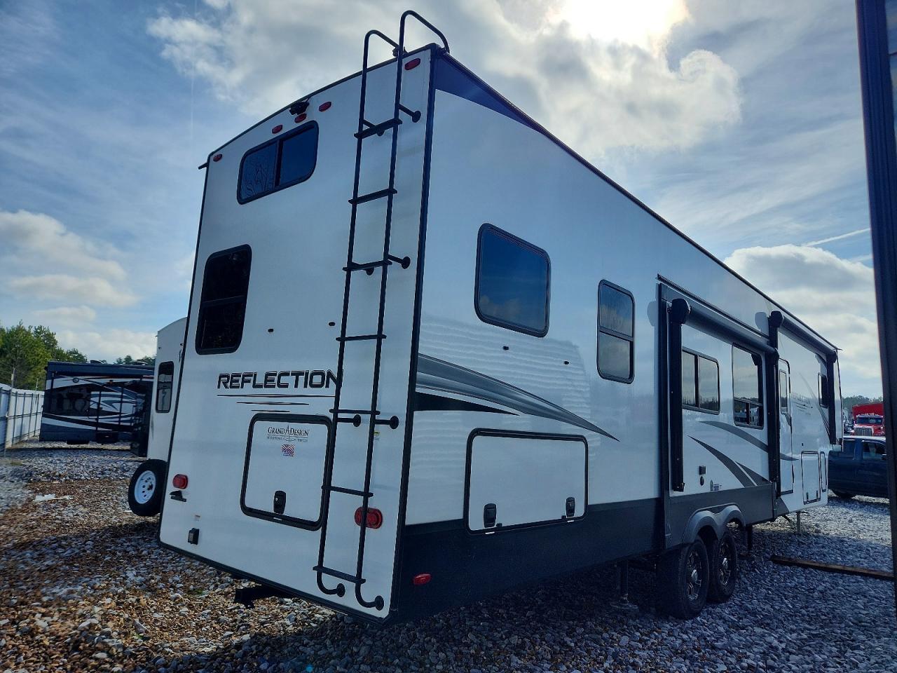 2025 Grand Desi GN Reflection Camper