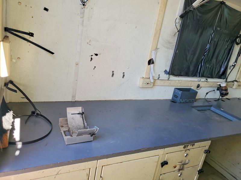 2000 Pelsue Fist 11 Fiber Optic Splicing Trailer