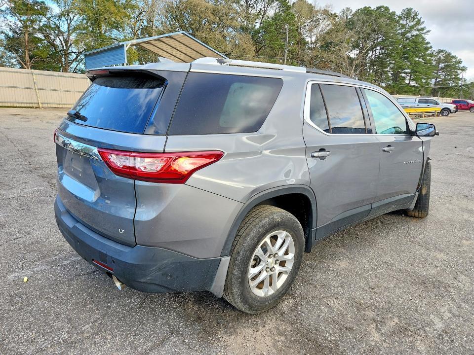 2018 Chevrolet Traverse lt