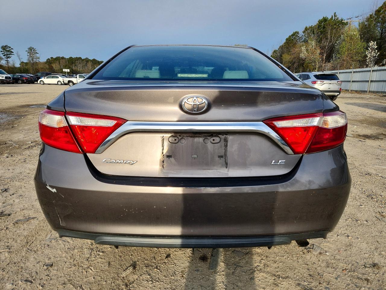 2015 Toyota Camry le