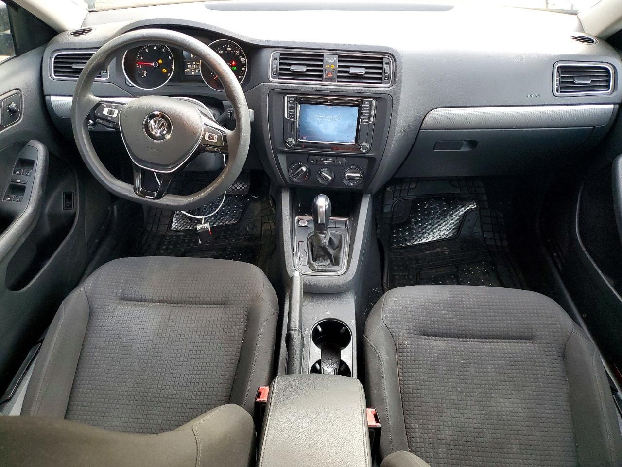 2016 Volkswagen Jetta se