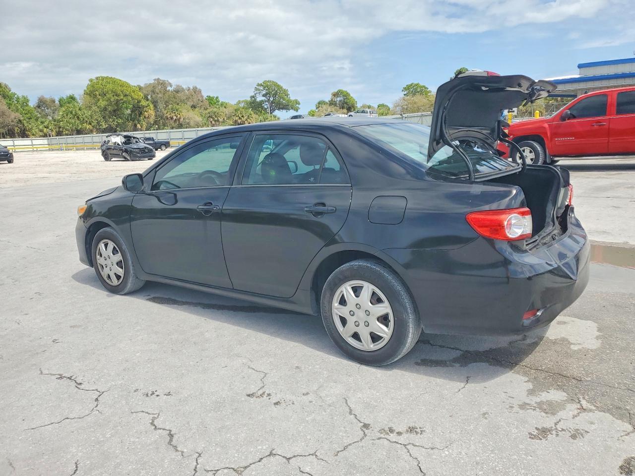2013 Toyota Corolla l