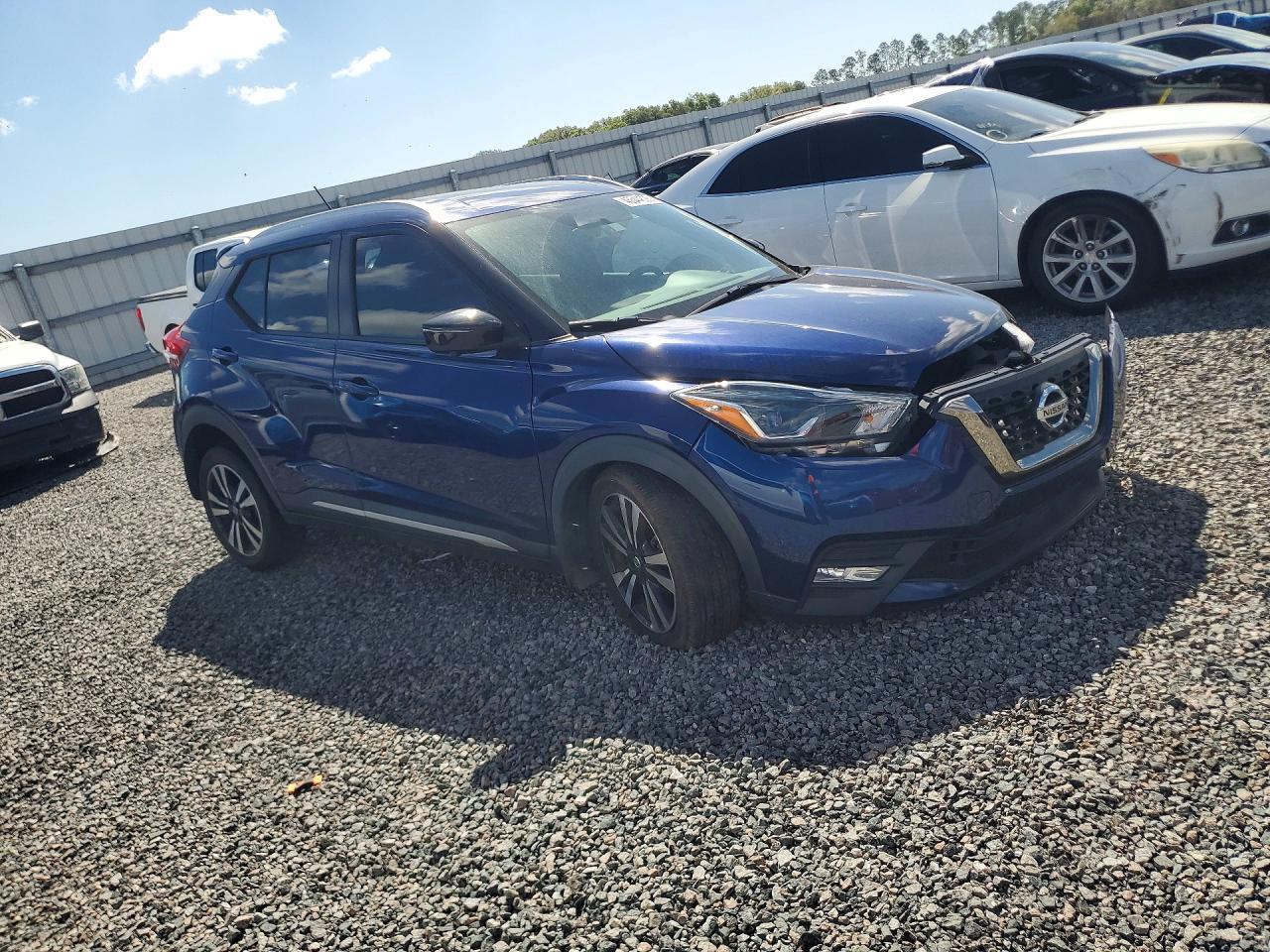 2018 Nissan Kicks sr