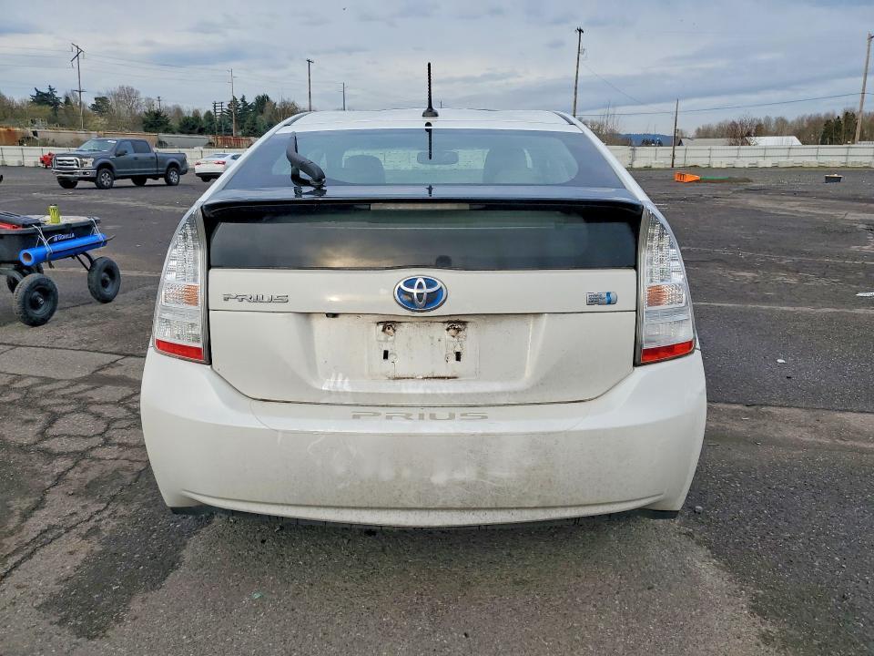 2010 Toyota Prius v
