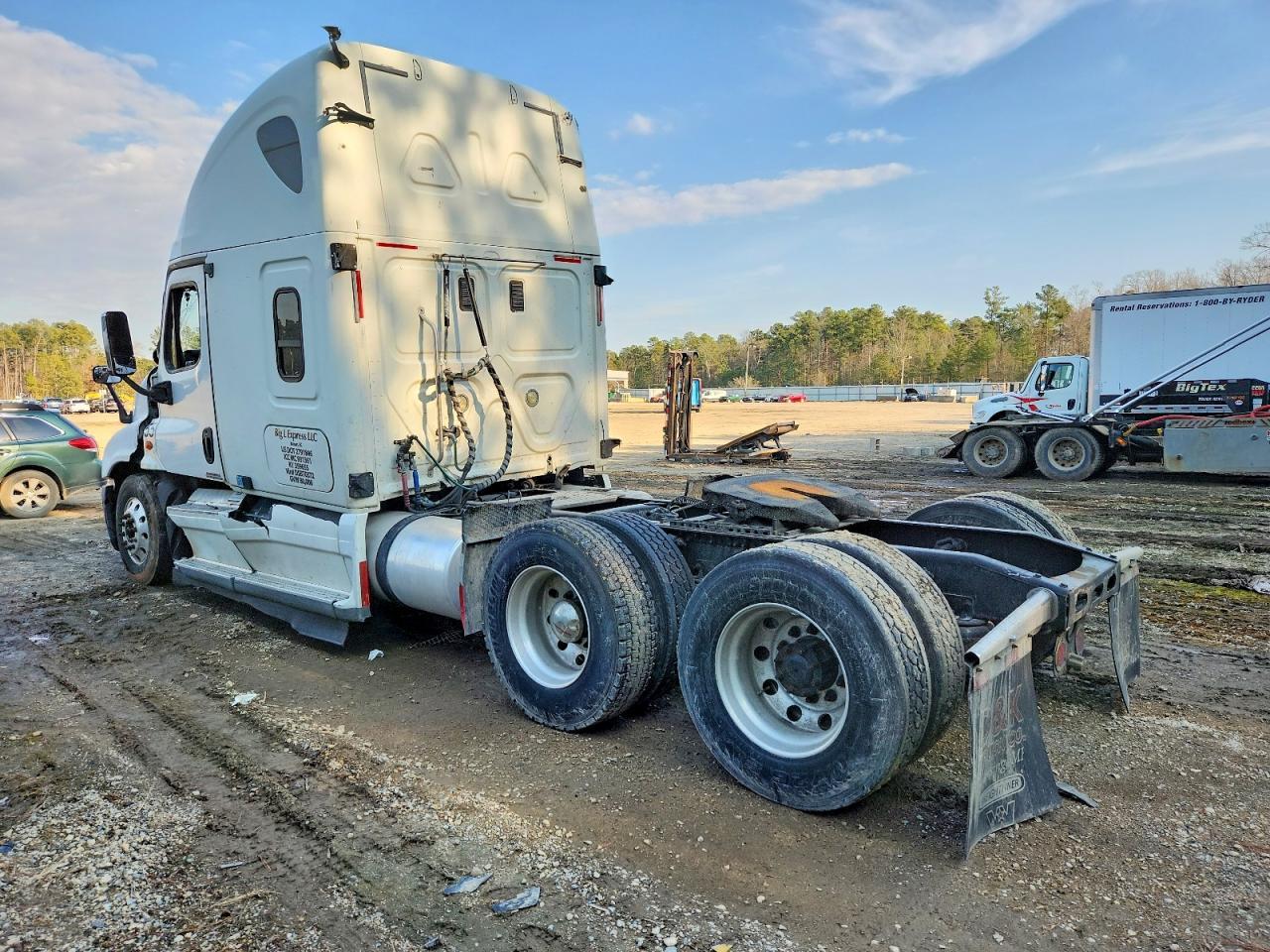 2013 Freightliner Cascadia 125