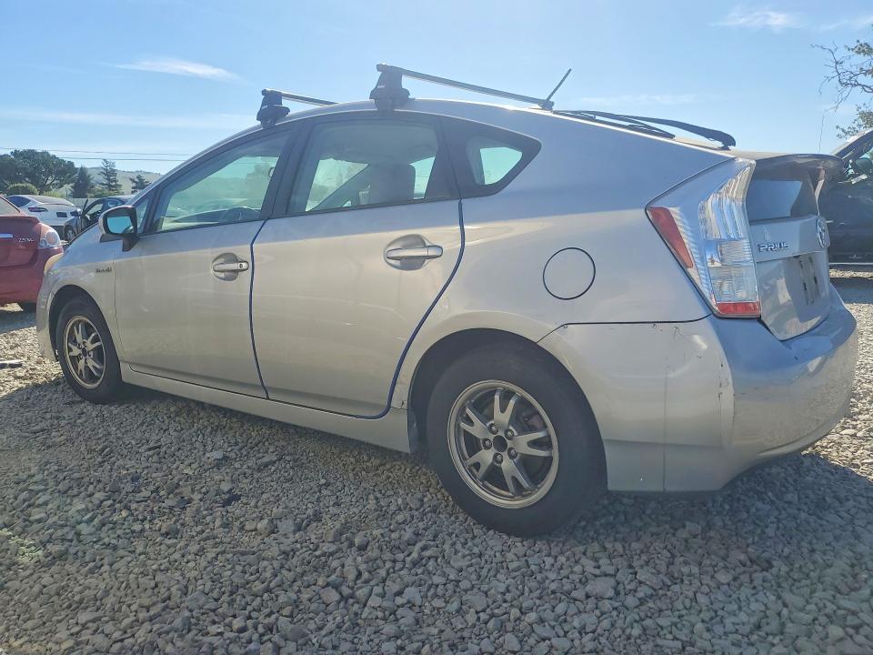 2010 Toyota Prius iii