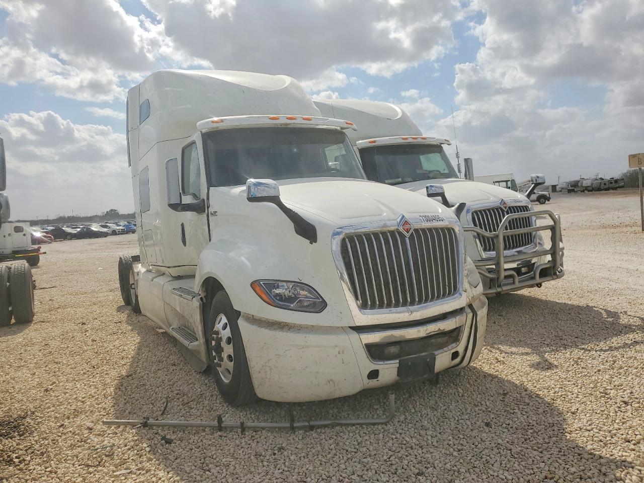 2022 International LT625 Semi Truck